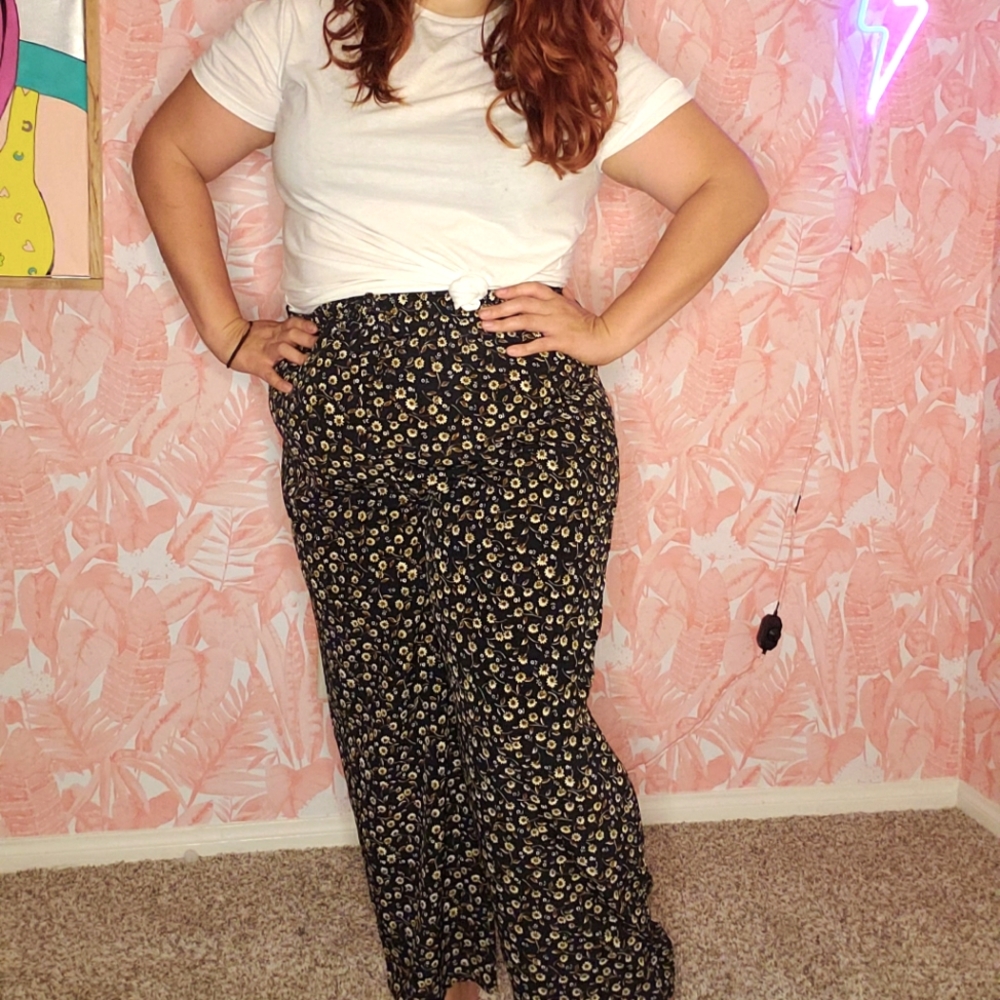 90s daisy pants